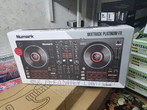 Mixtrack Platinum FX Numark