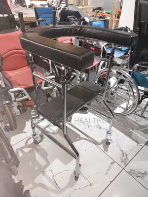 Walker With Armrests and Seat.