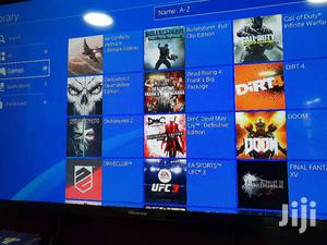 Playstation 4 10 Games Free Chipped and 1 New Pad