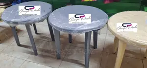 Complast Round Table