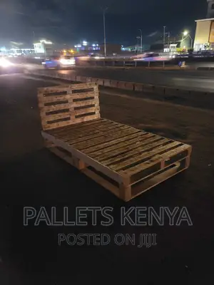 Pallet Bed- 4*6 Detachable and Blazed Pallet Bed. (EN#05 )