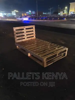 4*6 Pallet Bed- Detachable and Blazed Pallet Bed. (EN#006 )