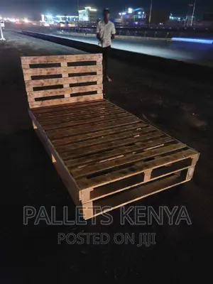 4*6 Pallet Bed- Detachable and Blazed Pallet Bed .(EN#014 )