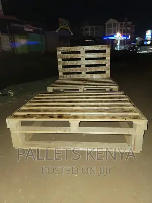 4*6 Pallet Bed- Detachable and Blazed Pallet Bed. (EN#6R,01)