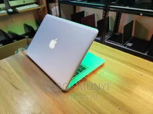 New Laptop Apple MacBook 2012 4GB Intel Core I5 HDD 500GB