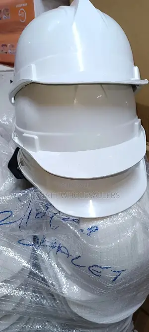 Safety Helmets//Helmet//Helmets Available