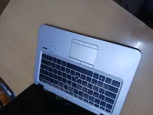 New Laptop HP EliteBook 820 G3 8GB Intel Core I5 HDD 500GB