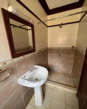 4bdrm Townhouse / Terrace in Kilimani for rent