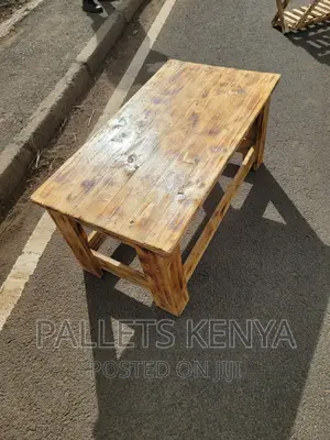 Pallet Coffee Table- (#)