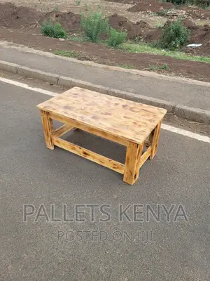 Coffee Table- Pallet Coffee Table.