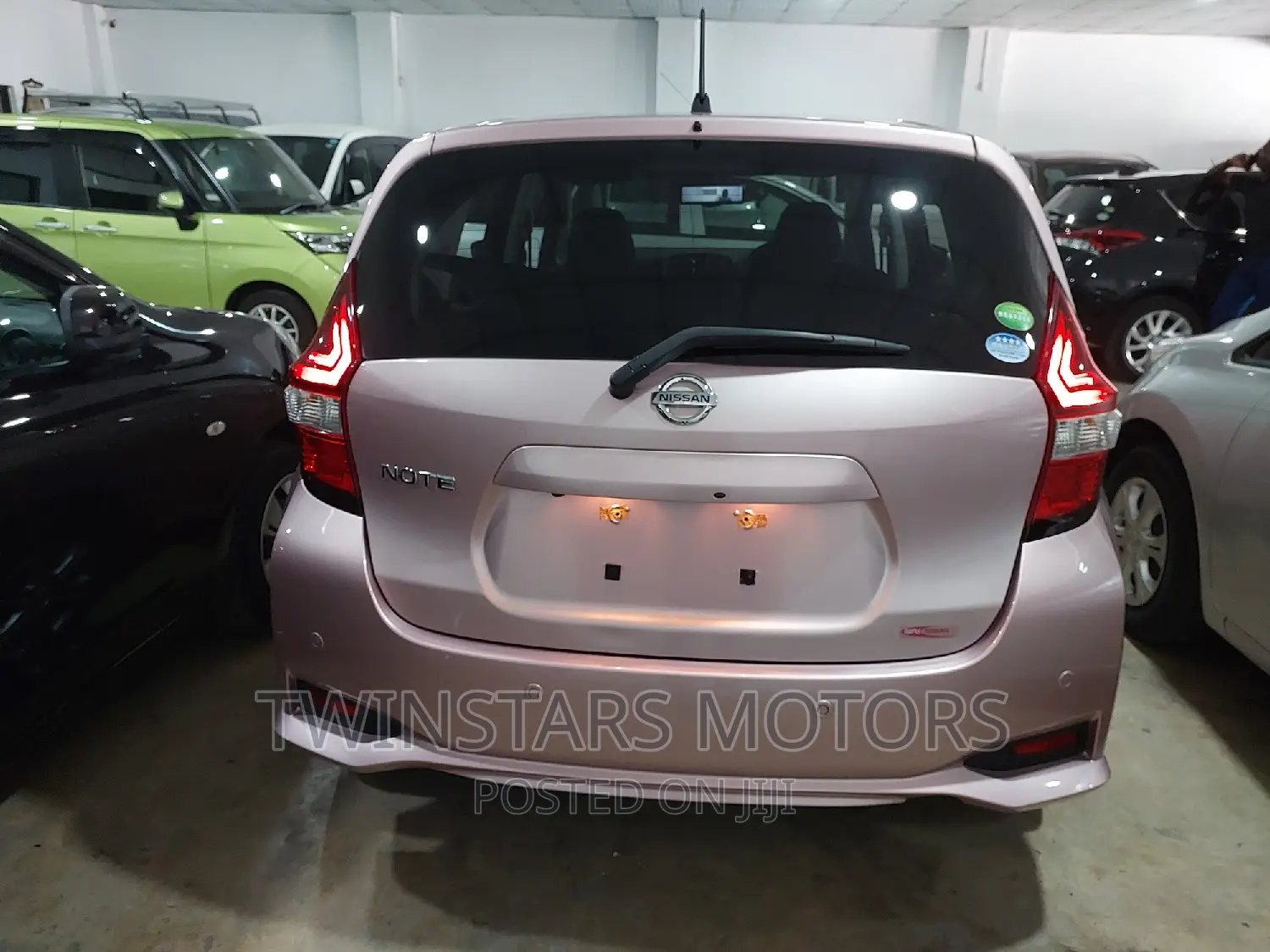 Nissan Note 1.2 Petrol 2017 Pink