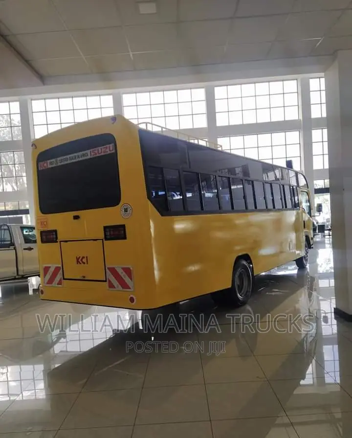 New Isuzu Executive Bus 2023 Yellow