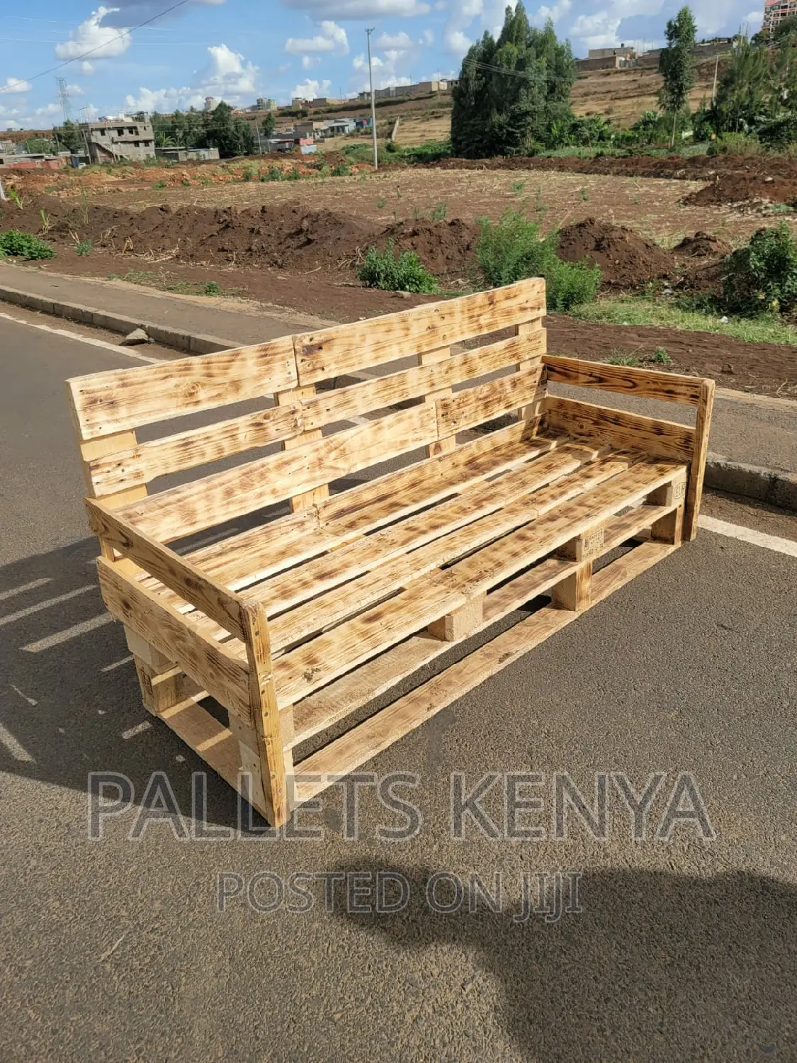 3/4 Seater Pallet Sofa. (#760)