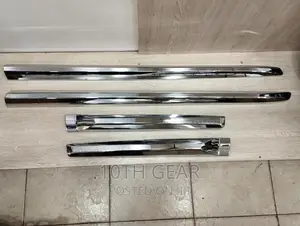 Prado 150 Body Chrome Door Mouldings