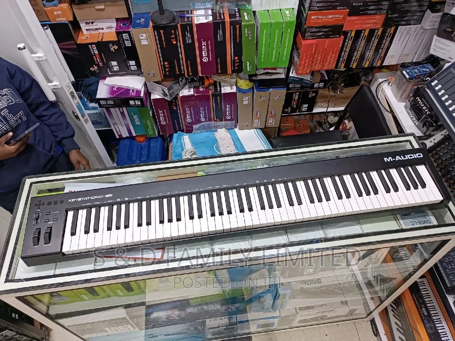 M-Audio Keystation 88 MK3 88-Key Keyboard Controller