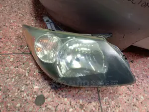 Toyota Voltz Headlight Assembly