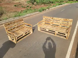 Wooden Pallets Seat - 7 Seater Pallet Sofa. (#WT02)