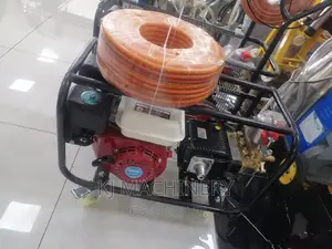 Engine Powered Portable Power Spraying Machine