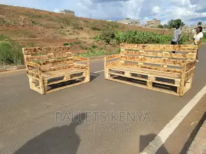 7 Seater Pallet Sofa. (#WT08)