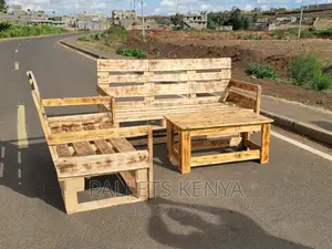 7 Seater Pallet Sofa Together With a Coffee Table. (#GV01)