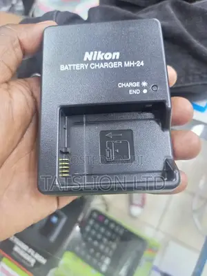 Nikon MH-25 Camera Battery Charger for D7500, D750,D7200