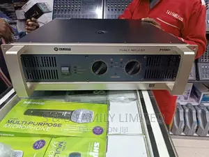 Yamaha P9500S Power Amplifier