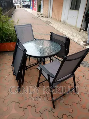 4 Seater Outdoor/ Balcony Set With Foldable Chairs