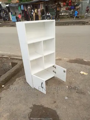 Morden Wooden Bookshelf