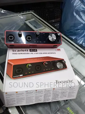 Focusrite Scarlett 4i4 Audio Interface