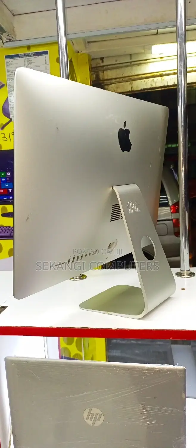 Desktop Computer Apple iMac 8GB Intel Core I5 HDD 1T