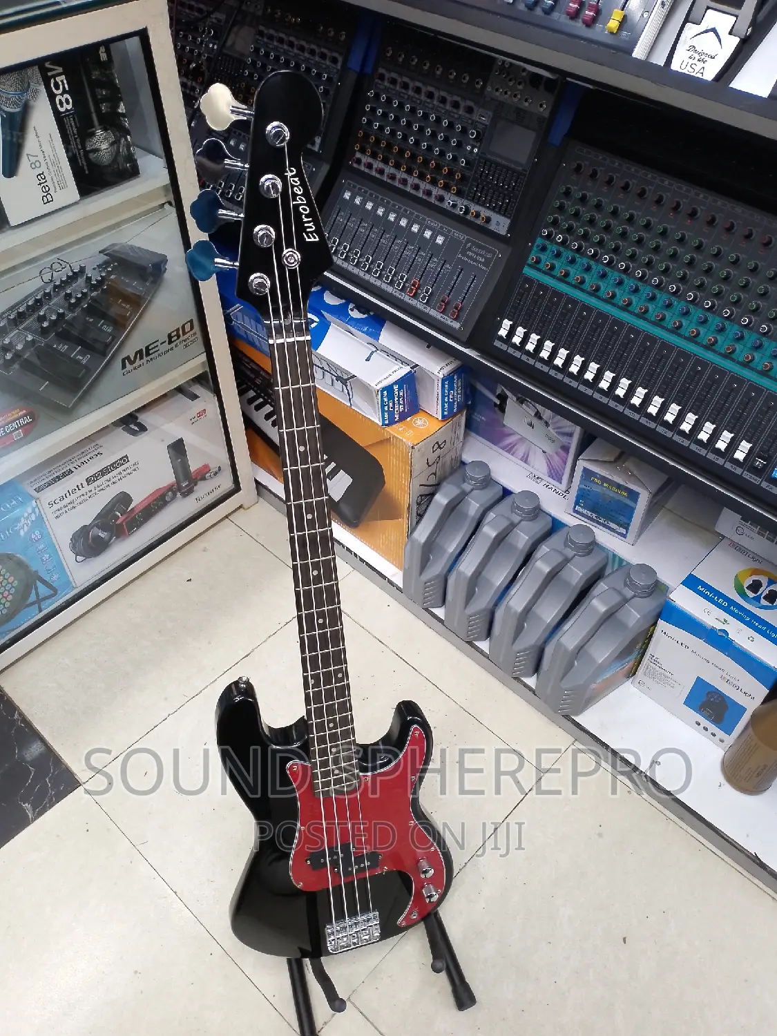 Eurobeat 4 String Passive Bass Guitar Plus Guitar Stand