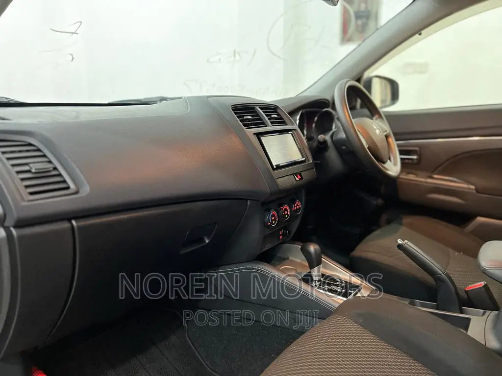 Mitsubishi RVR 2017 Silver