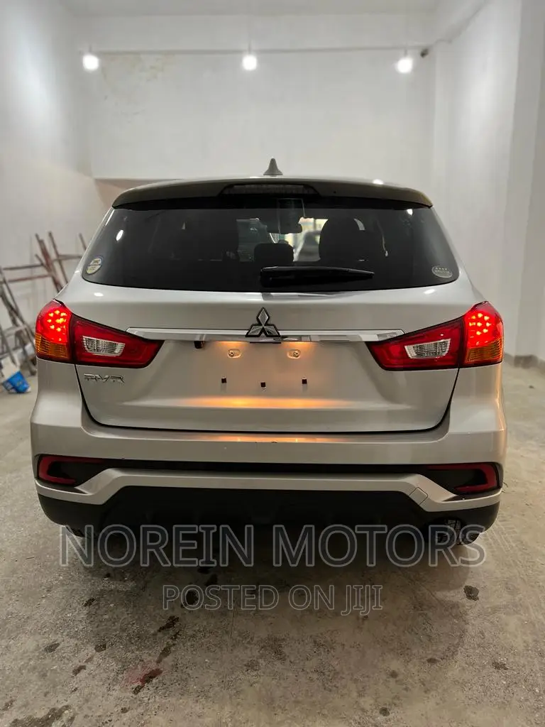 Mitsubishi RVR 2017 Silver