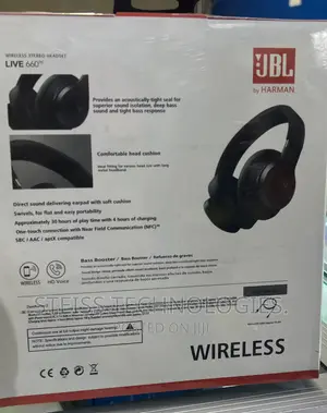 JBL Live 660 Wireless Headphones.
