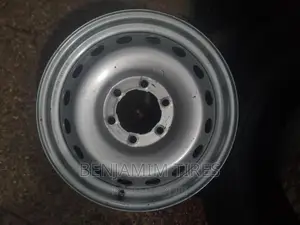 Original Steel Rim Size 17 Inch for Toyota Hilux.