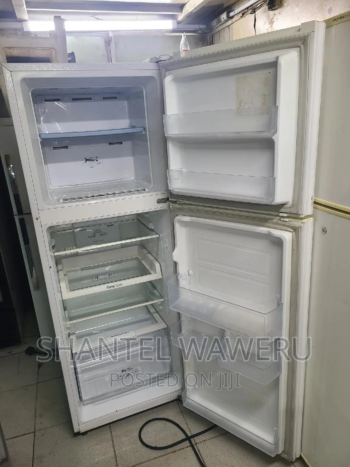 Samsung Digital Inverter Fridge. Power Saving Fridge