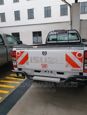 New Isuzu D-MAX 2023 White
