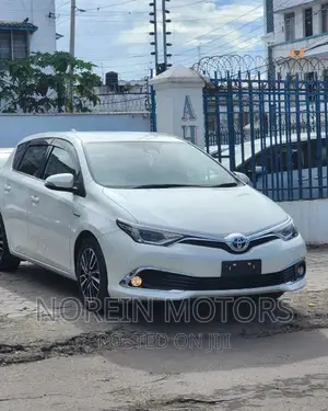 Toyota Auris 2016 White