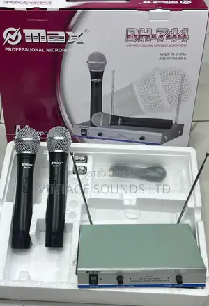 Max 744 Wireless Microphone System