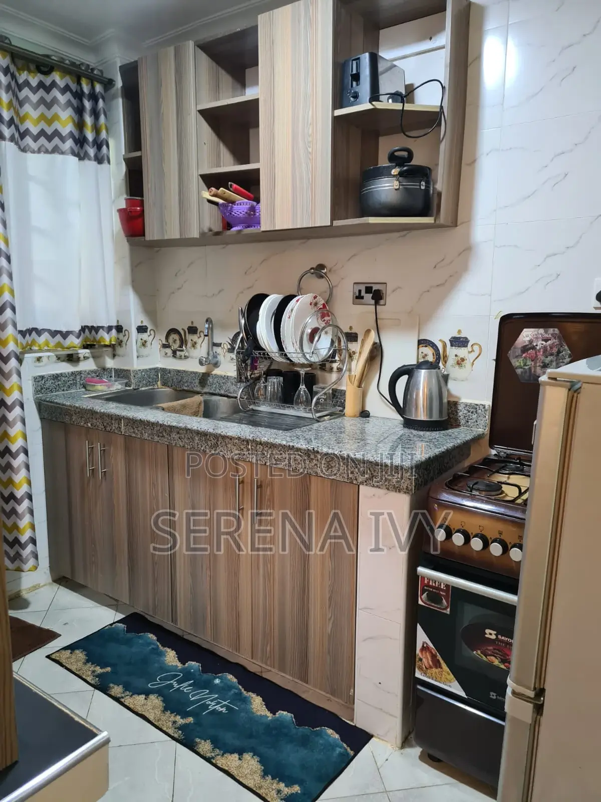 Cosy 1 Bedroom With Private Balcony