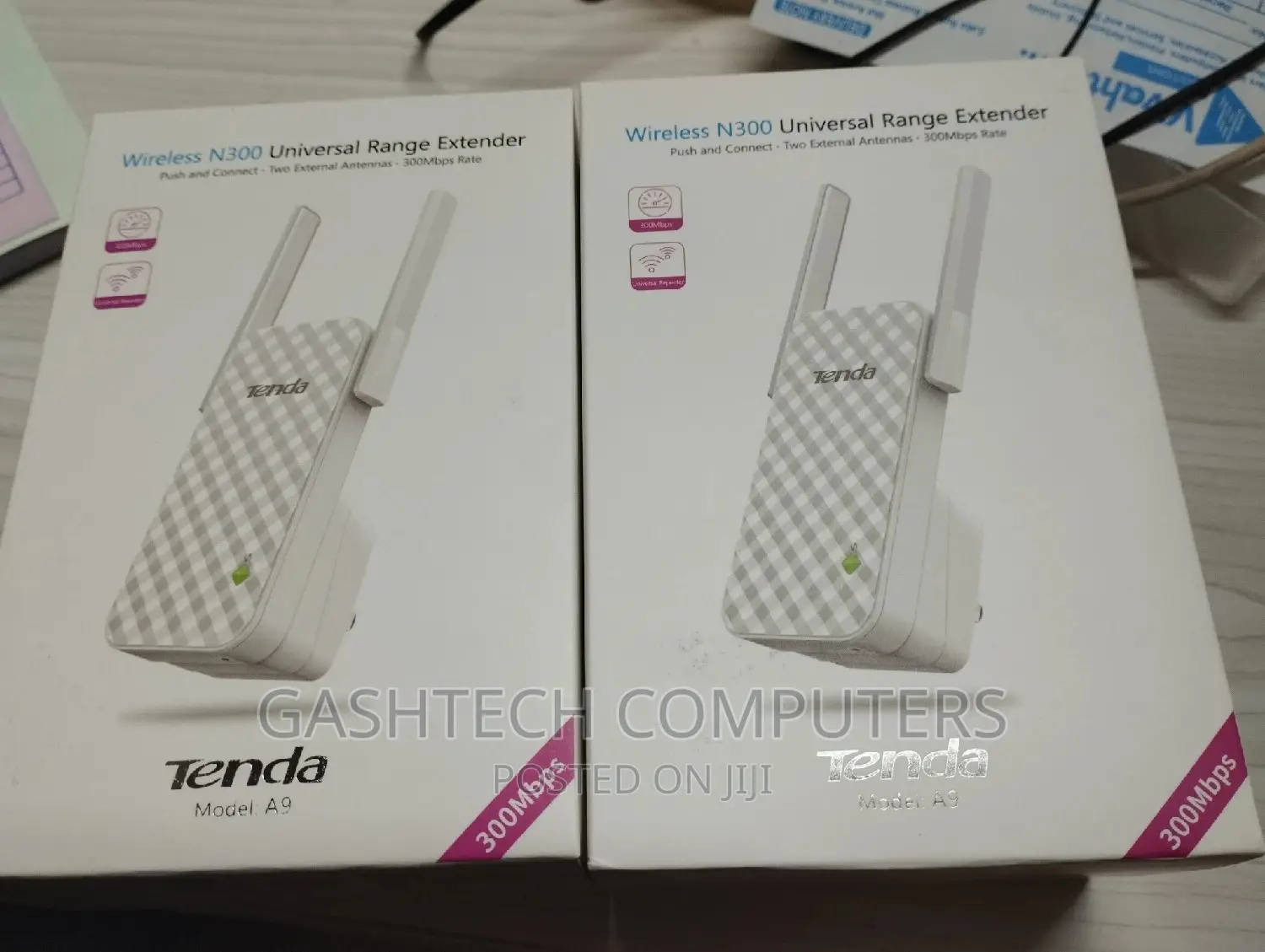 Tenda Wi-Fi Range Extender A9 N300