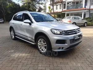 Volkswagen Touareg Hybrid 2013 Silver
