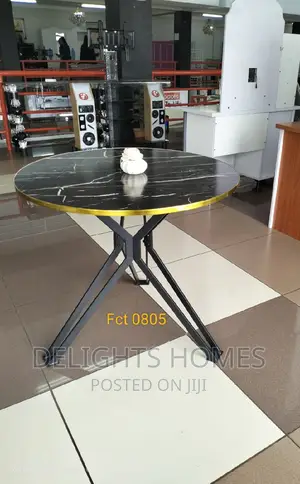 Modern Style Round Table
