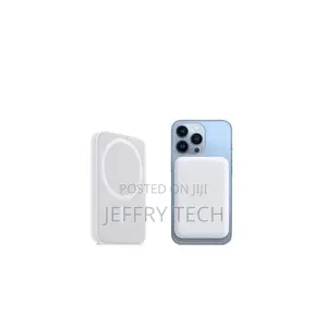 Magnetic Powerbank for iPhones- Wireless Powerbank