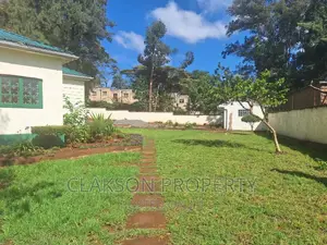 4bdrm Townhouse / Terrace in State House Road for rent