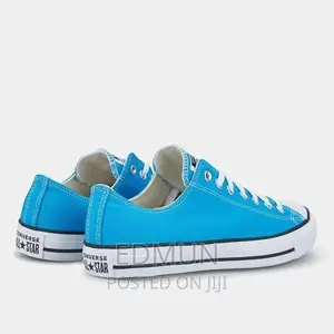 Unisex Rubber Shoes on Offer