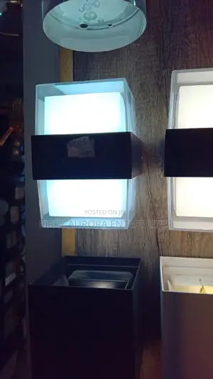 Outdoor Wall Lamp