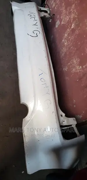 Toyota Isis Back Bumper 2012