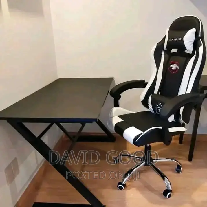 Gaming Chair and a Table