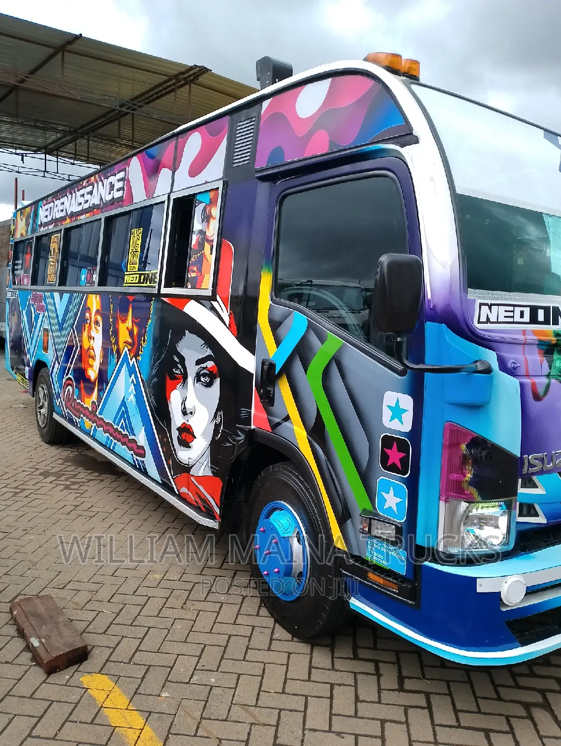 New Isuzu Executive Bus 2023 Blue